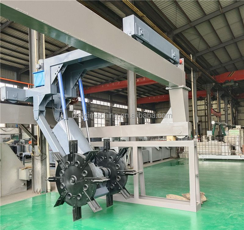 1200-3000mm Tekerlek Tipi Soya Fasulyesi Kalıntıları / Mısır Kökleri Kompostolama Turner Makinesi