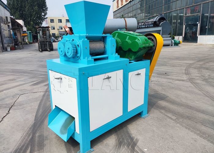 2-10mm Boyutunda Kuru Toz Granülasyonu için Silindir Pres Gübre Granülatörü