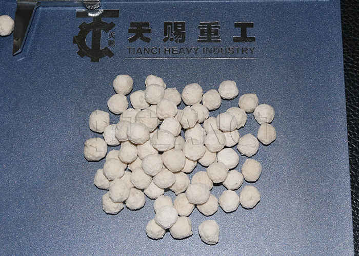 Gübre Granulatörü, istikrarlı performans ve kolay işleme sahip granüler gübrelerin sürekli üretimi için idealdir