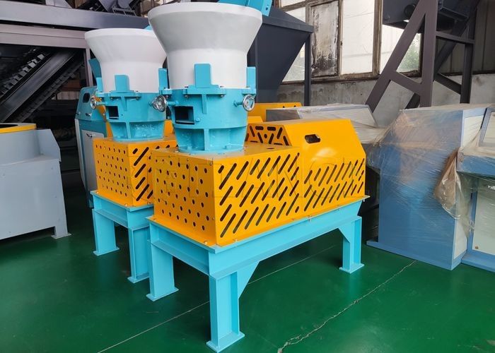 Yüksek performanslı düz ölçekli ekstrüzyon peletize makinesi, en iyi gübre üretimi için
