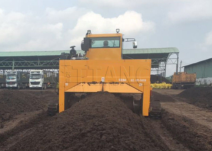 Hayvan gübre fermantasyonu kompost ekipmanı Crawler türü kompost dönüştürme makinesi
