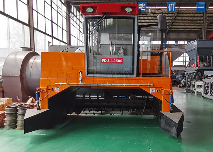 Organik gübre fermantasyon kompost makinesi paletli tip yer yığını aerobik ayrışma için