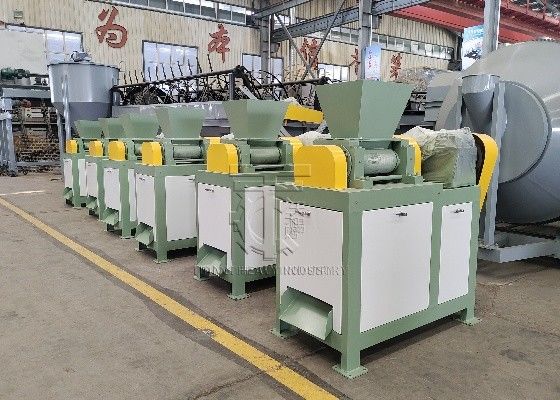NPK Gübre Granül Yapma Makinesi Tedarikçisi Gelişmiş Çift Rollu Granulatör Organik Gübre Granulatörü