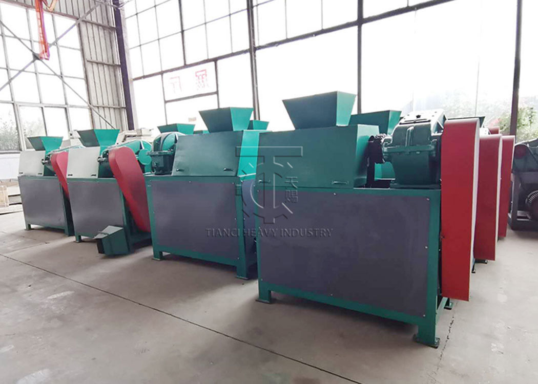 Rus Kırmızı MOP Kuru rulo baskı Granulator makinesi Rus Kırmızı MOP Ekstrüzyon granülasyon üretim hattı