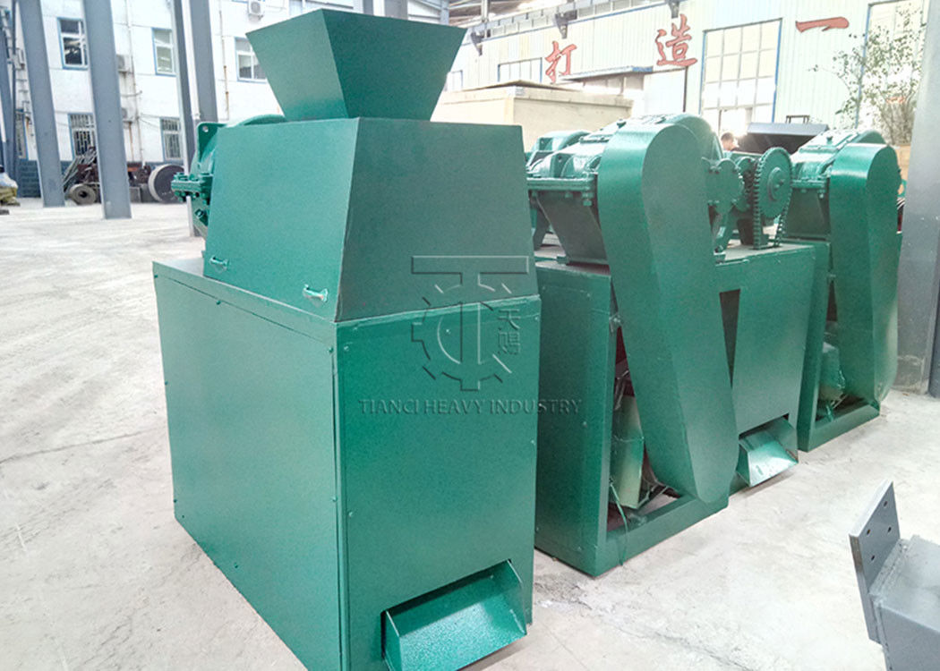 Rus Kırmızı MOP Kuru rulo baskı Granulator makinesi Rus Kırmızı MOP Ekstrüzyon granülasyon üretim hattı